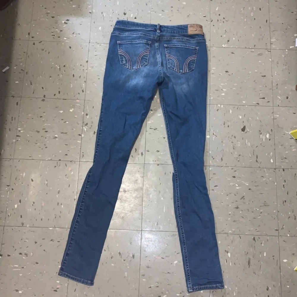 Jeans - Picture 2 of 3